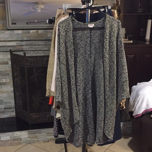 Mossimo Supply Co. Sweaters - Mossimo size XL Cardigan Sweater good condition